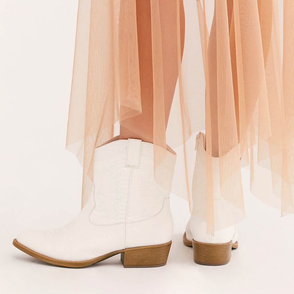 Free People White Cowboy Ranch Boots Coconuts by Matisse